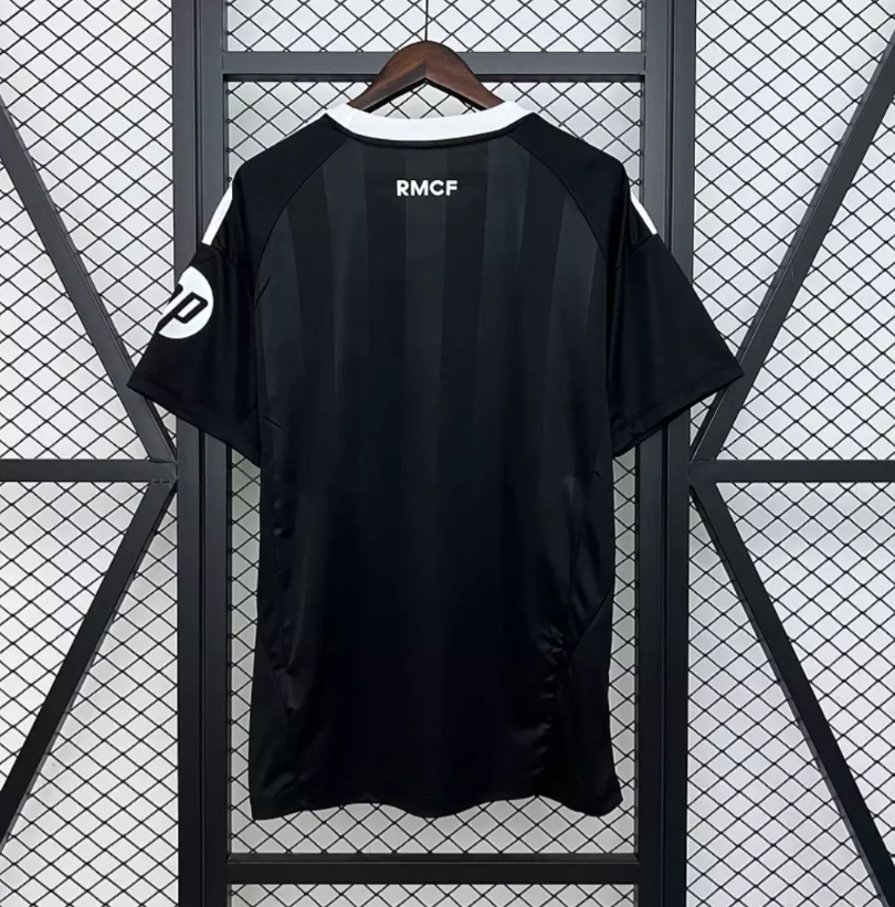 Camisa do Real Madrid Edição Especial Black 2025/2026 Masculino