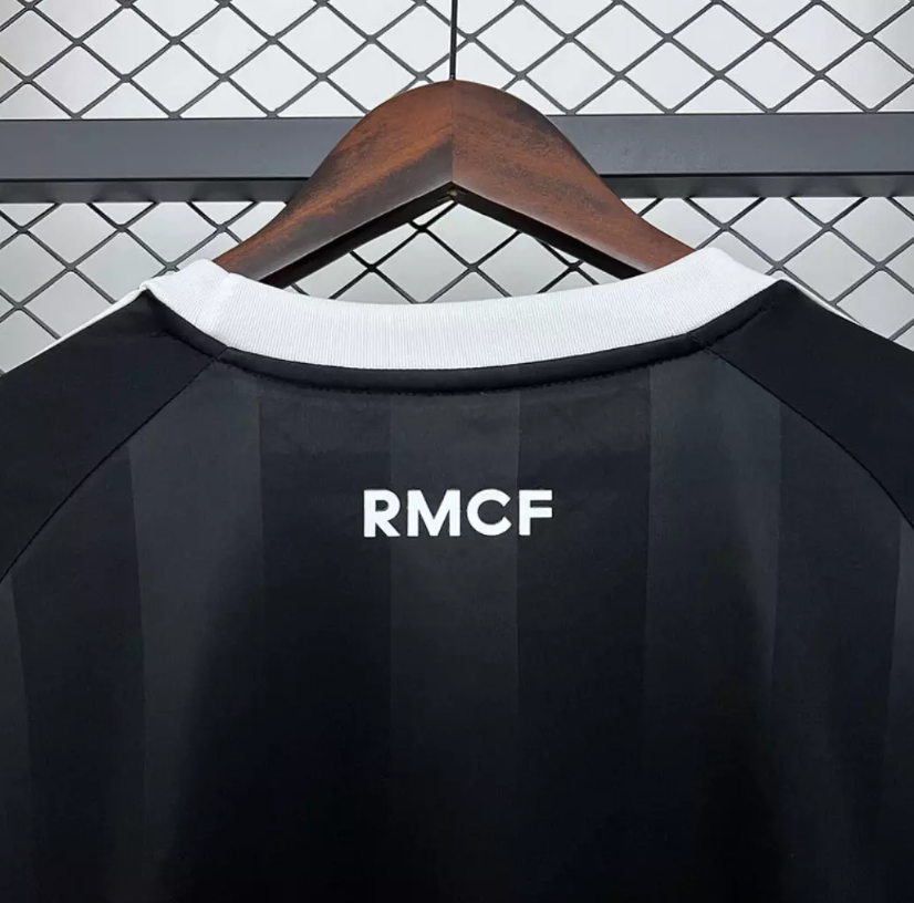 Camisa do Real Madrid Edição Especial Black 2025/2026 Masculino